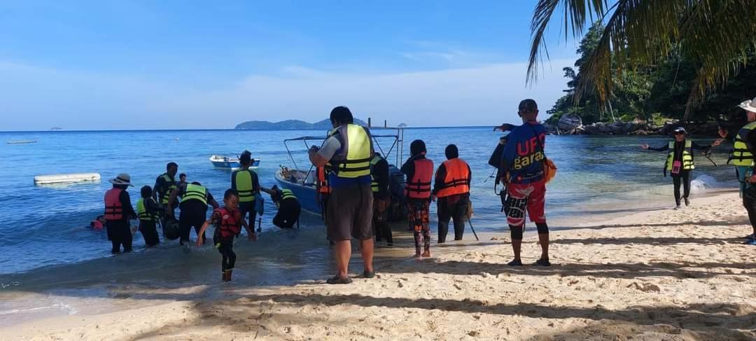 Ella'S Place Salang Tioman Kampong Ayer Batang Eksteriør billede