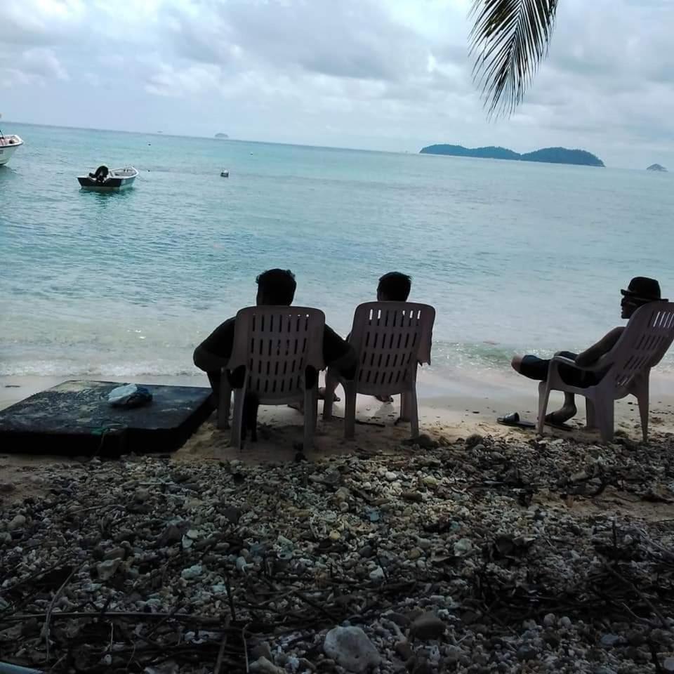 Ella'S Place Salang Tioman Kampong Ayer Batang Eksteriør billede