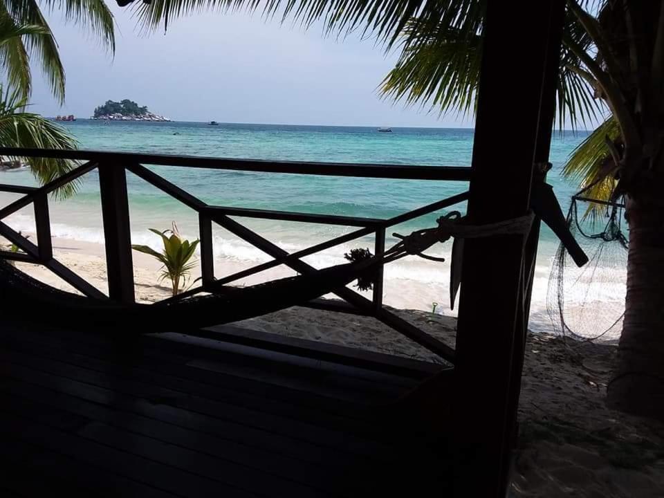 Ella'S Place Salang Tioman Kampong Ayer Batang Værelse billede