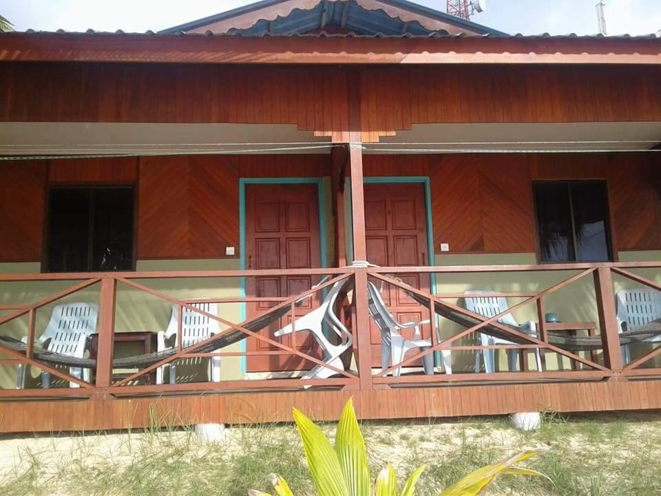 Ella'S Place Salang Tioman Kampong Ayer Batang Eksteriør billede