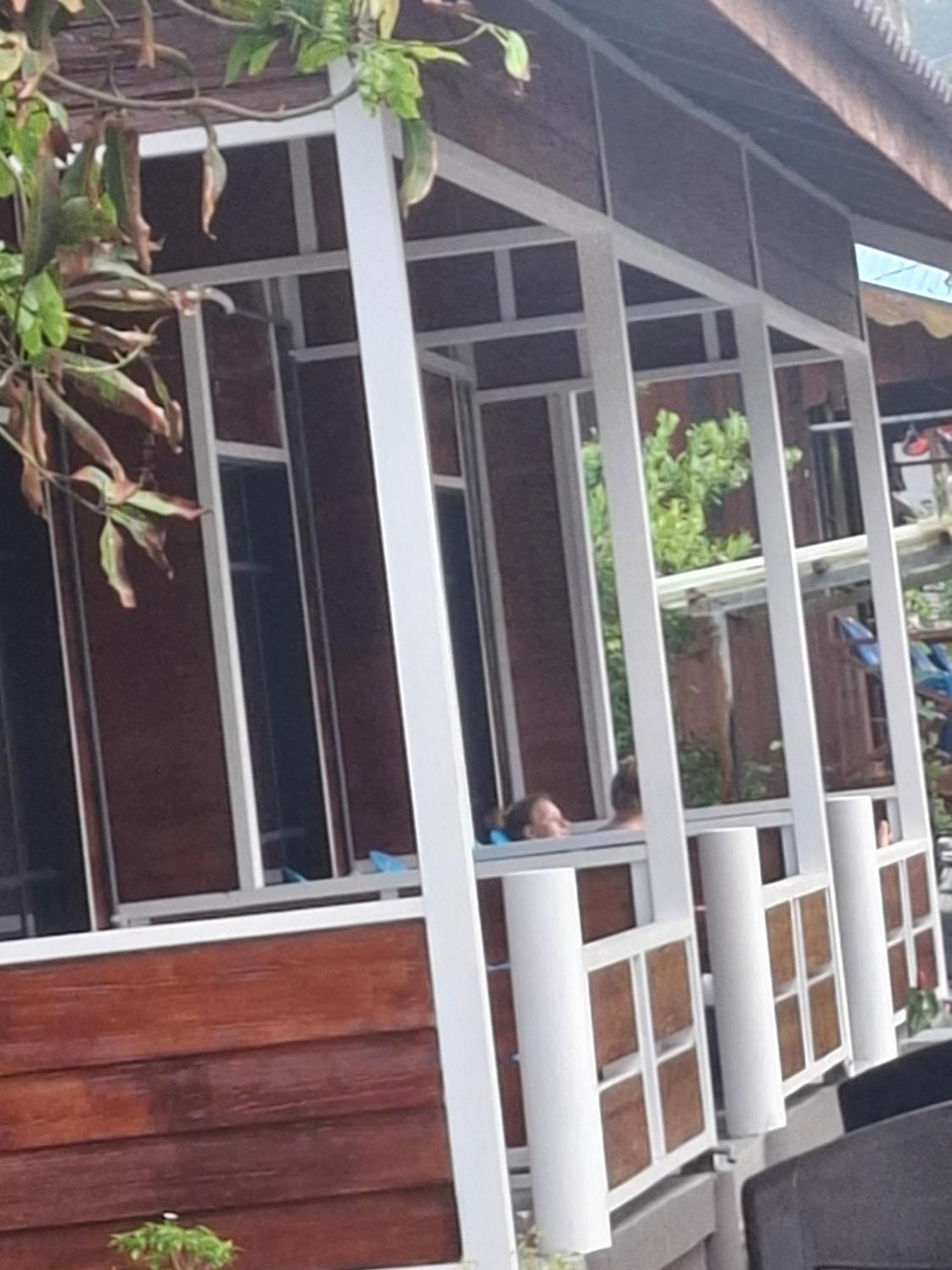 Ella'S Place Salang Tioman Kampong Ayer Batang Eksteriør billede